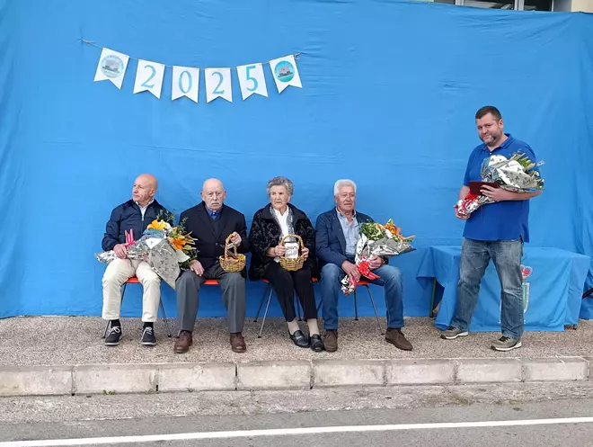 Viella homenajea sus mayores
