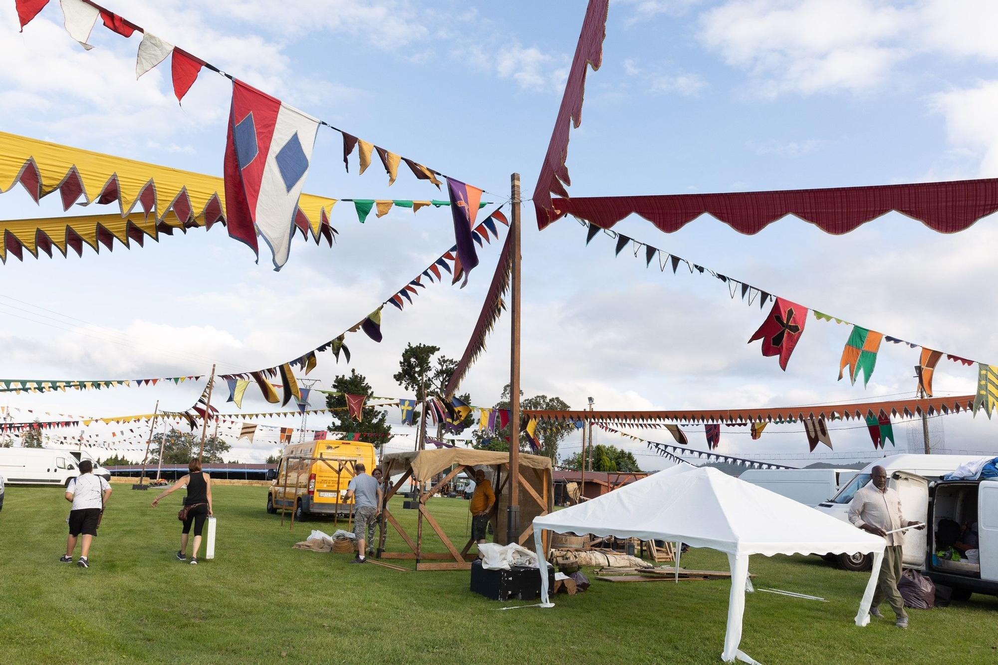 Llanera se enciende para su gran fiesta medieval: todo listo en el recinto para la multitudinaria fiesta de los Exconxuraos