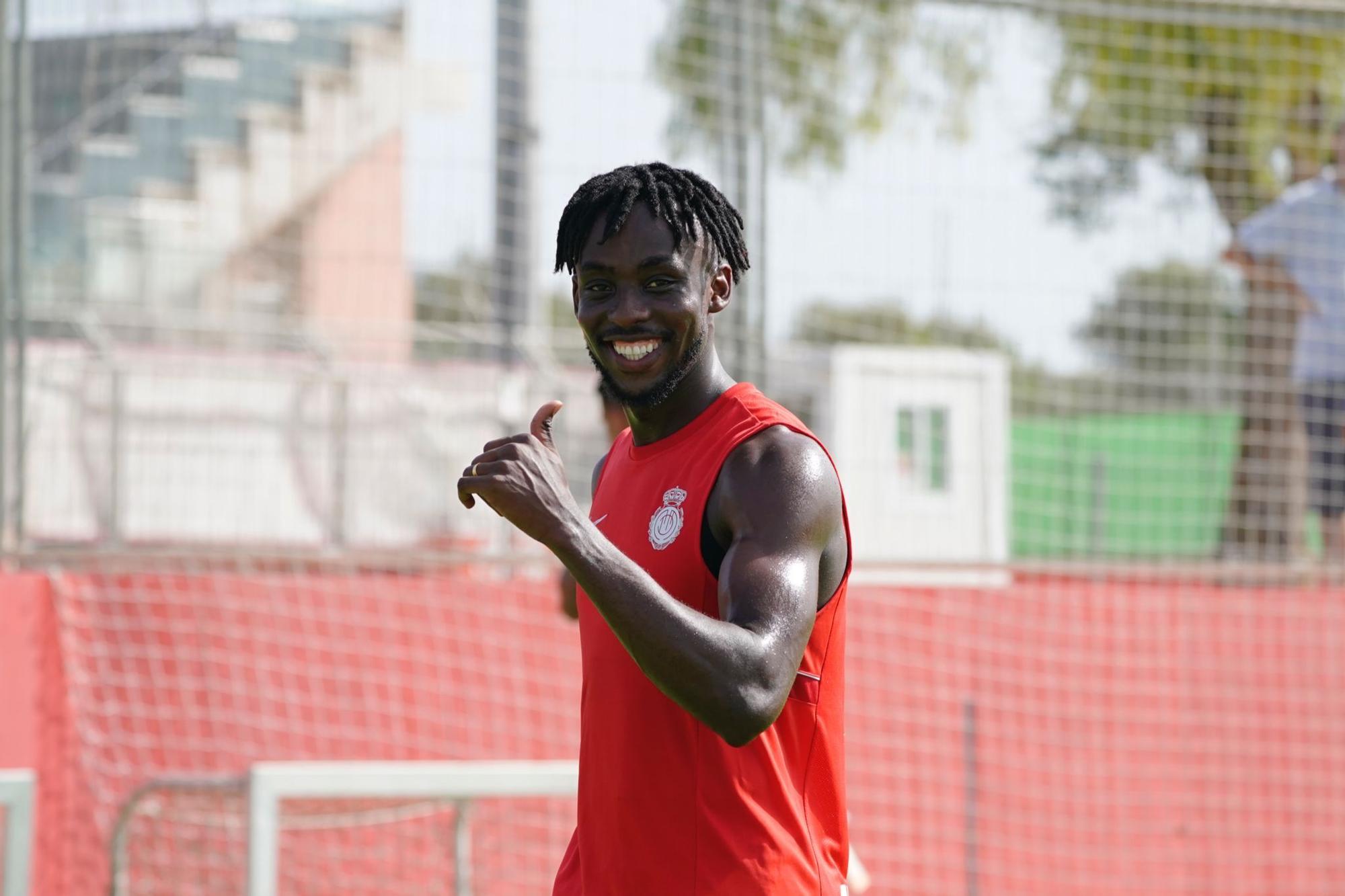 Primer entrenamiento de Kadewere con el Mallorca