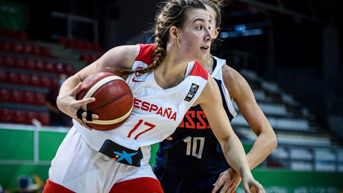 Marta Suárez, con la selección española.