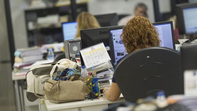 Las oficinas y despachos son algunos de los sectores más expuestos a los cambios y reestructuraciones que provocará la inteligencia artificial. | EUROPA PRESS
