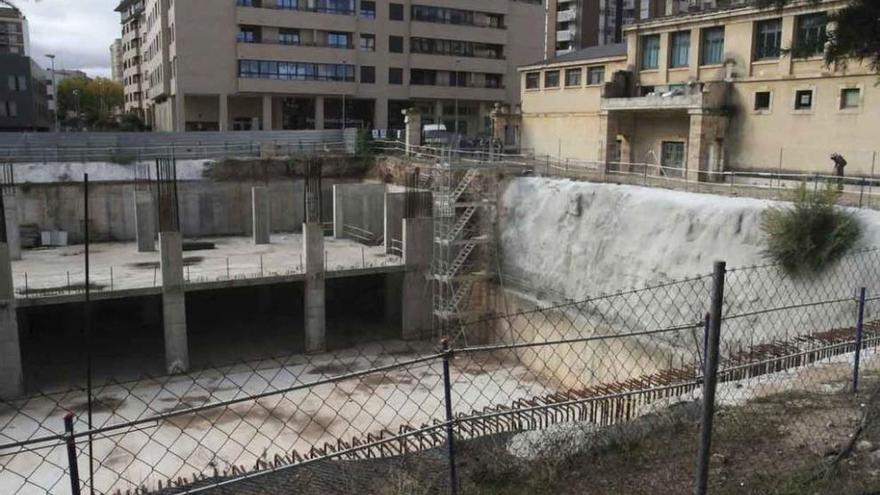 Estado de las obras del Palacio de Congresos en el momento de su paralización.