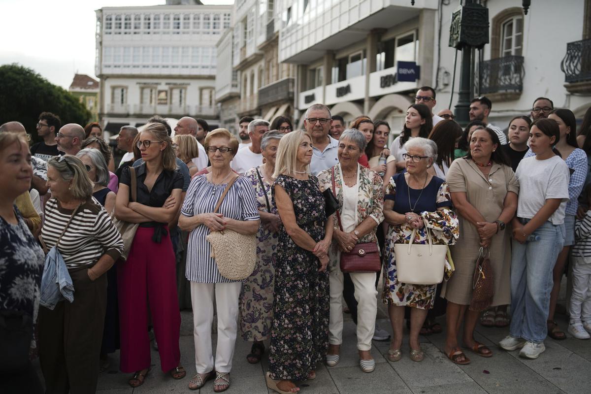 Betanzos abrió sus fiestas de San Roque con el pregón de Dolores Vázquez y el nombramiento de la representante Betanzos abrió sus fiestas de San Roque con el pregón de Dolores Vázquez y el nombramiento de la representante