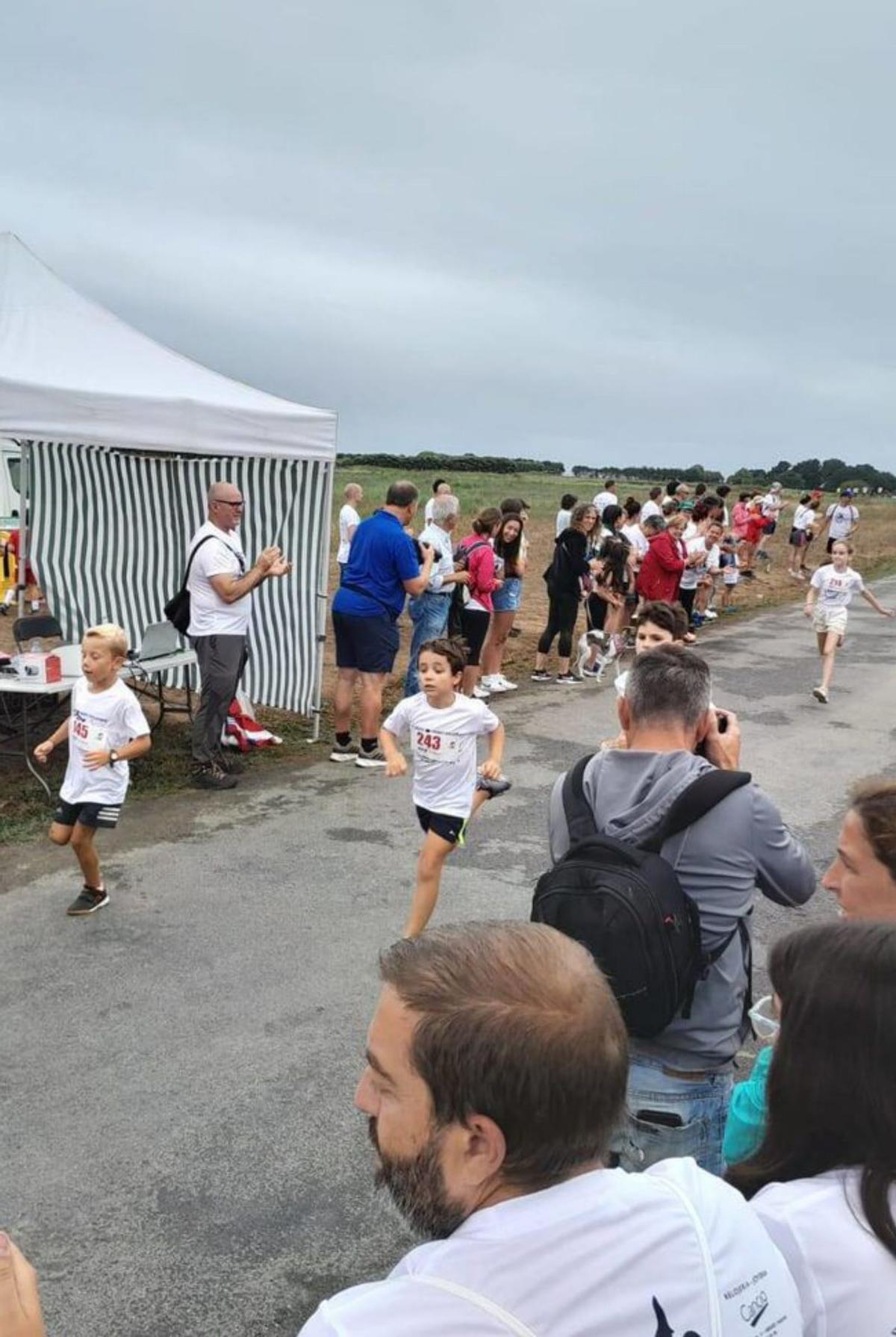 Participantes en la carrera infantil. | A. M. S.