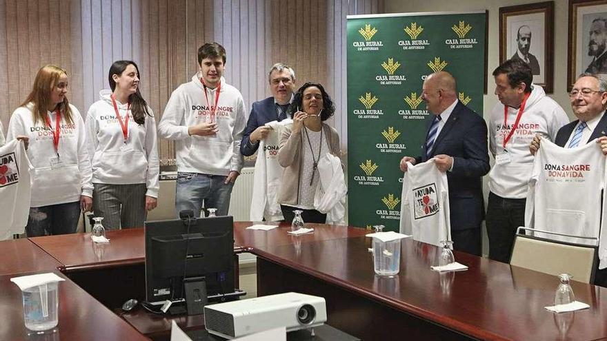 Un momento de la presentación en la Escuela Politécnica de Ingeniería.