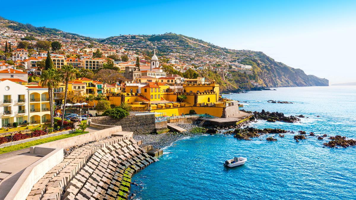 Madeira combina mar, montaña y pueblos junto al Atlántico en un viaje perfecto para recorrer sin prisa