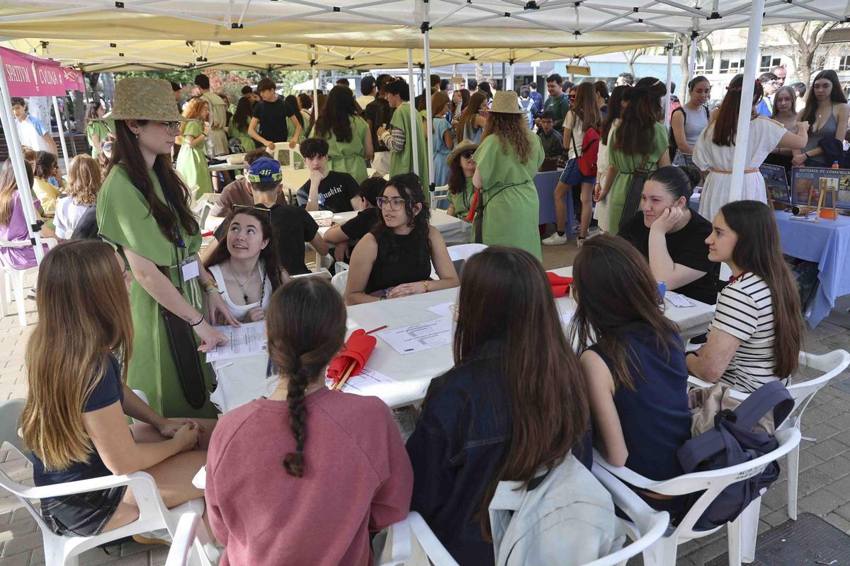 Los "Ludi" llenan las calles de Sagunt