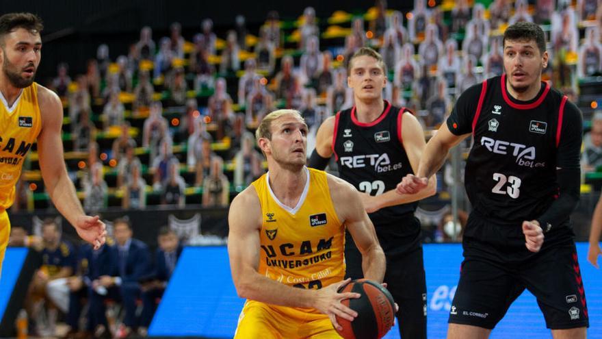 El UCAM resurge en la segunda parte para vencer al Bilbao Basket