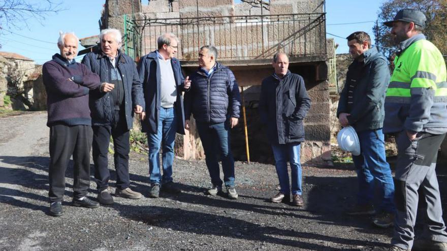 Visita de Manuel Pardo al pueblo de A Caridade. |  FdV