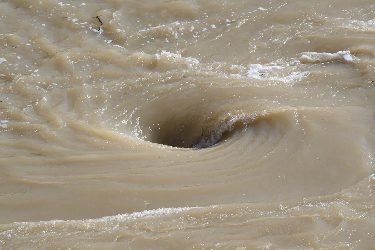 EN IMÁGENES | Crecida del río Ebro a la altura de Zaragoza