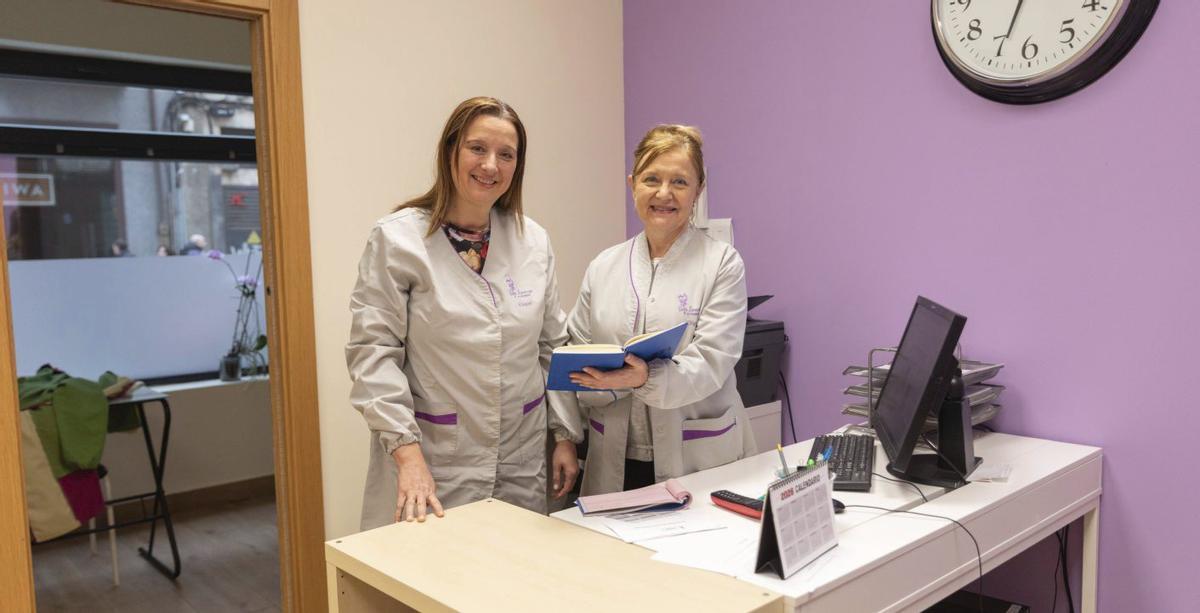 Raquel Martino y Olga Fernández, responsables de la Academia San  Lorenzo.