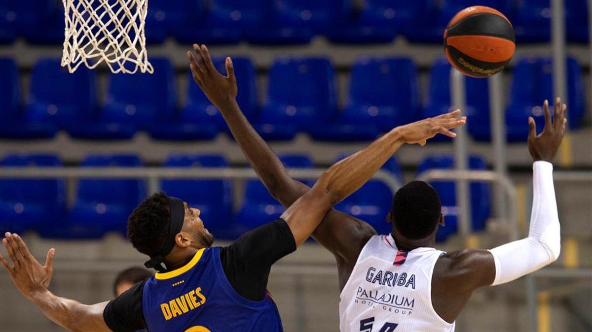 Davies, colocando un 'gorro' al emergente Garuba