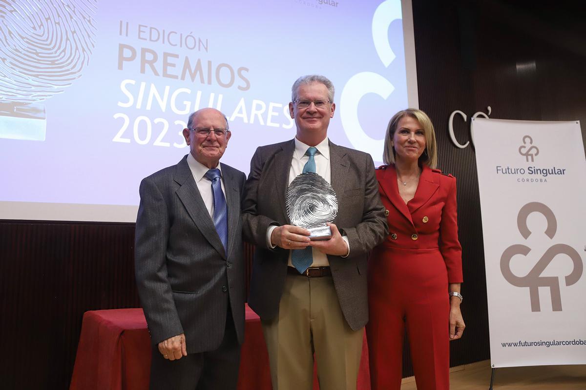 Pastelerías Roldán, Cajasol y el fiscal Fernando Santos, premiados por su labor con la discapacidad