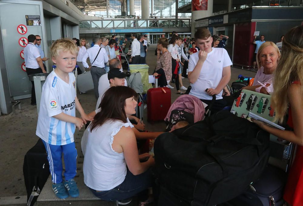 El aeropuerto de la Costa del Sol opera este fin de semana más de 2.000 vuelos que transportan a miles de turistas en el inicio o el fin de sus vacaciones de verano