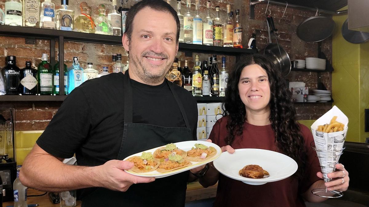 Daniel Torres y Georgina Torralba, en el restaurante Morgan’s Mexican Food.