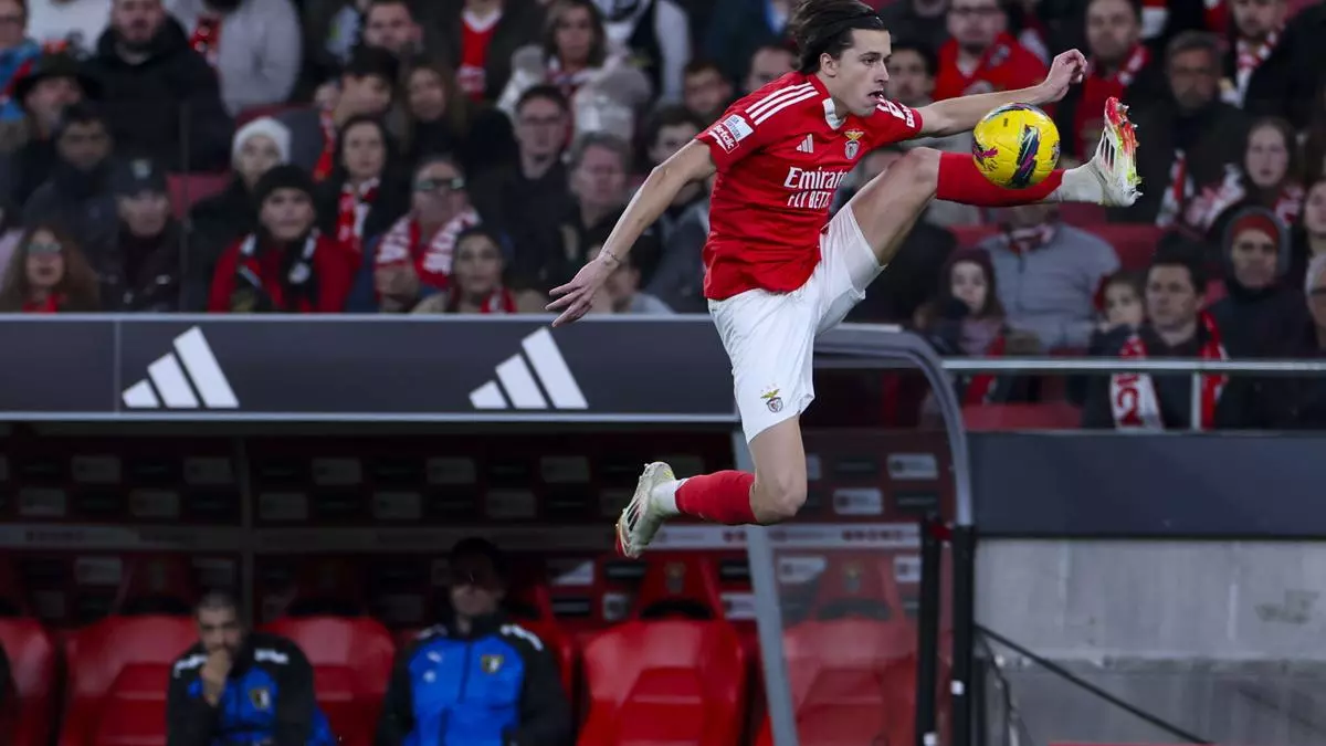Aviso al Real Madrid: “Primero, el acuerdo con el Benfica; luego, Álvaro Carreras puede triunfar donde quiera”