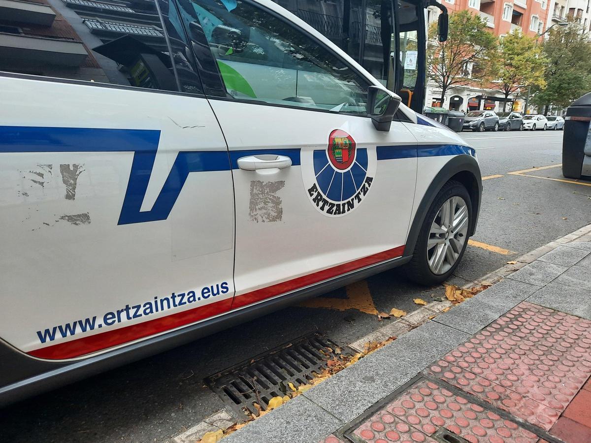 Un vehículo de la Ertzaintza en una imagen de archivo.