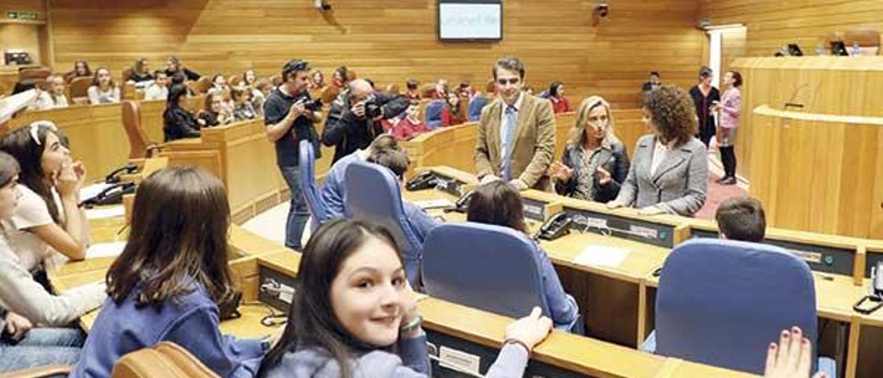 Animada sesión parlamentaria infantil. Xoán Álvarez