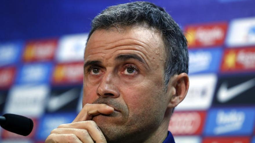 Luis Enrique, irónico: ''Supongo que sí estaba entre los veinte nominados, ¿no?''