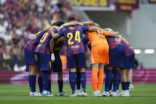 El motivo de la 'R' invertida en los dorsales del Barça ante el Espanyol