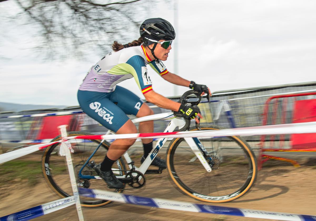 La ciclista suecana Sara Bonillo logró la primera medalla en un Campeonato de España para el equipo CXSueca.