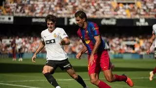 La toma que ocultó la televisión que demuestra que Rodri tuvo que ser expulsado en Mestalla