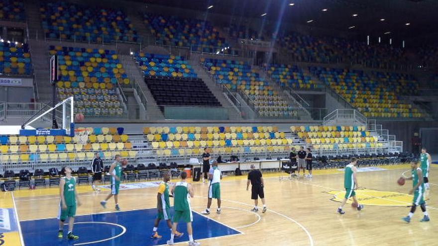 El equipo se entrenó ayer por la tarde en el Gran Canaria Arena.