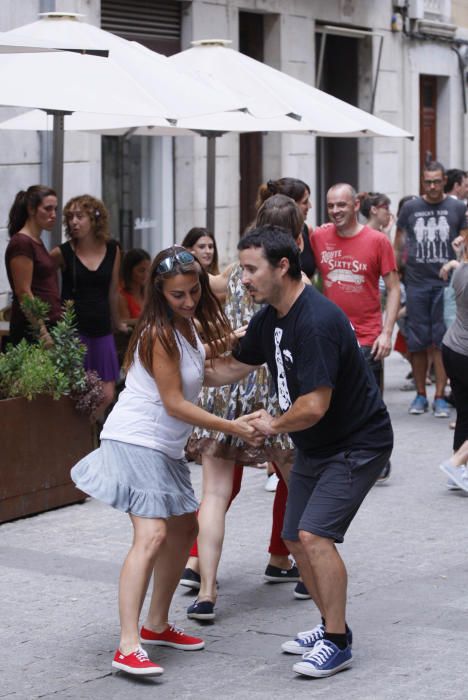 «Lindy-hop» al carrer Hortes de Girona