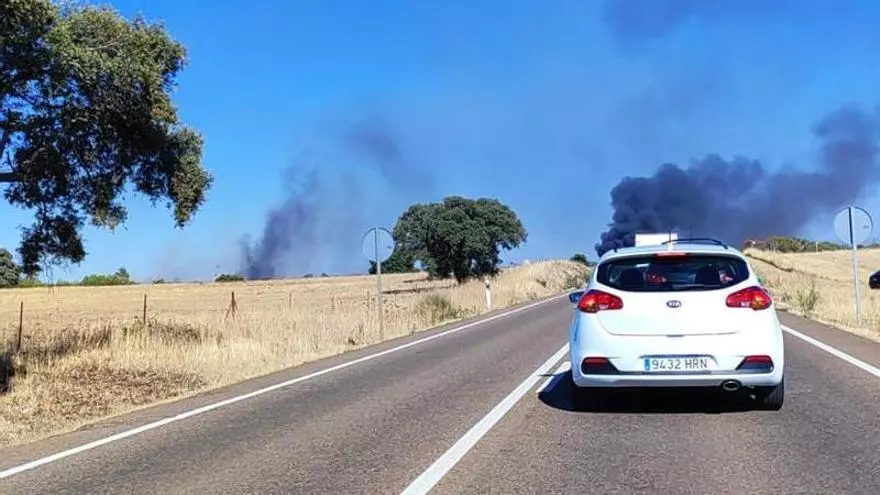 El Plan Infoex lucha contra dos incendios forestales simultáneos: desactivado el nivel 1 en Valverde de Mérida