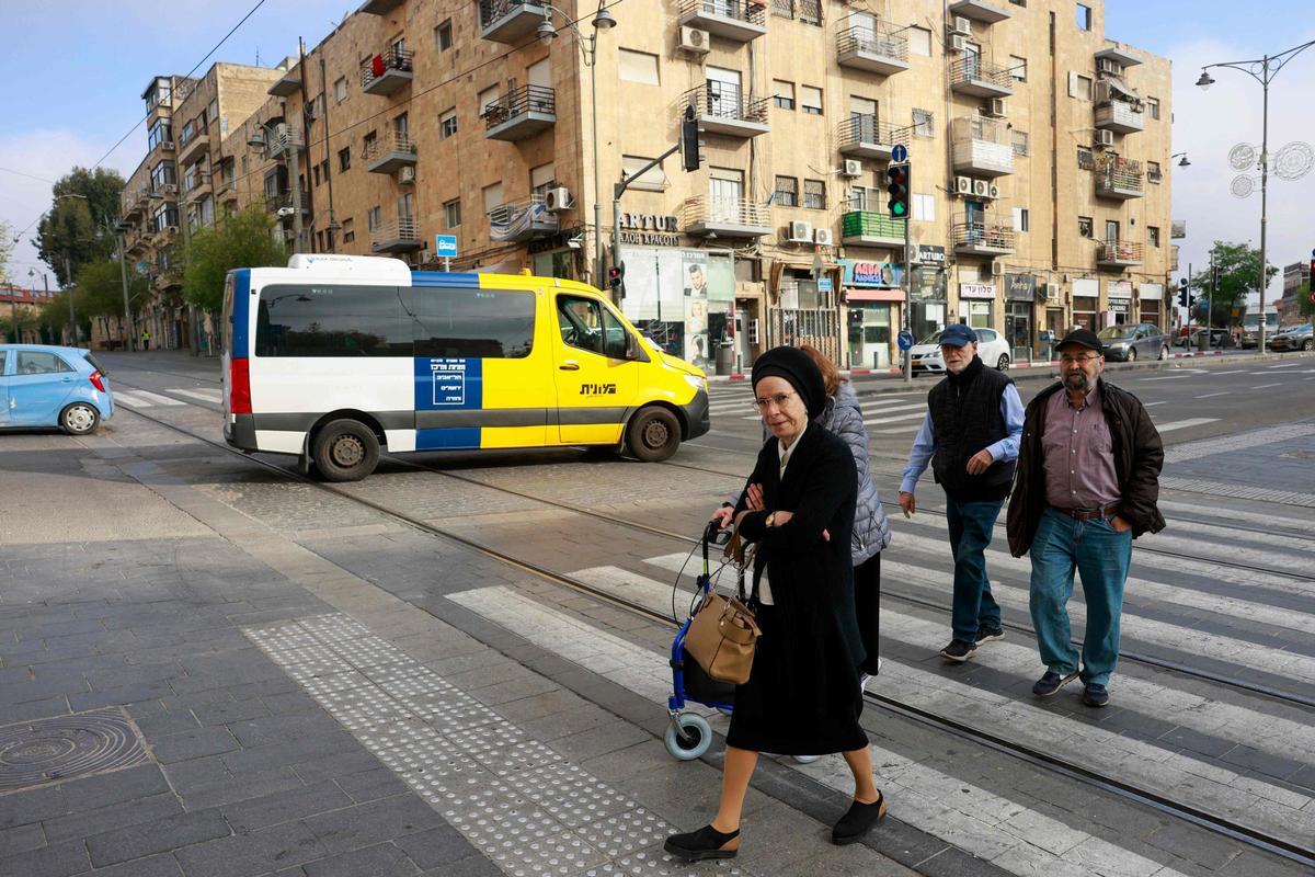 Un cruce de peatones en el centro de Jerusalén.