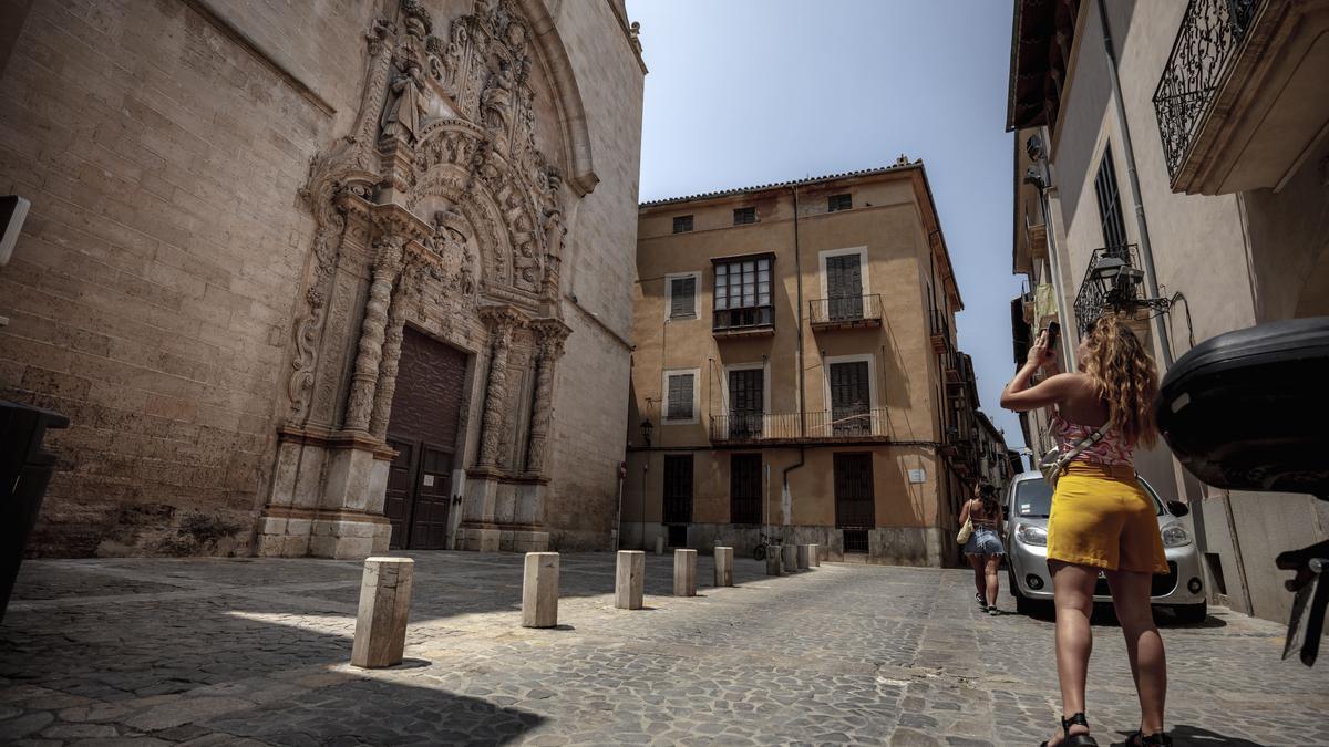 Fachada de la Iglesia de Montision