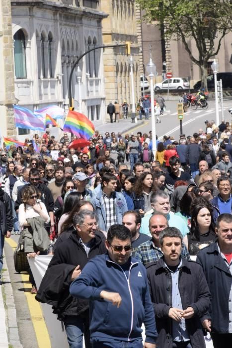 Los sindicatos minoritarios reclaman en Gijón políticas contra la precariedad