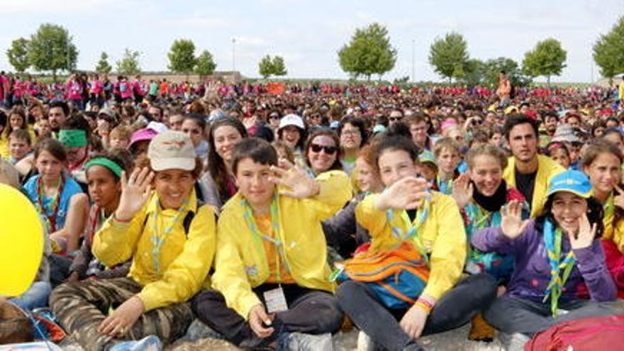 Imatge d&#039;un grup de participants a l&#039;acte central de la Jamborinada.