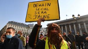 Protesta de los ’chalecos amarillos’ en París, este sábado.