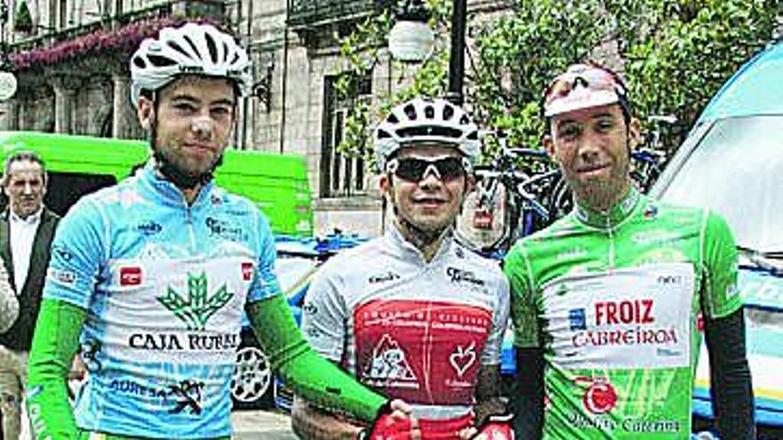 De izquierda a derecha, Oyarzun, Duarte e Higinio, ayer en Torrelavega.