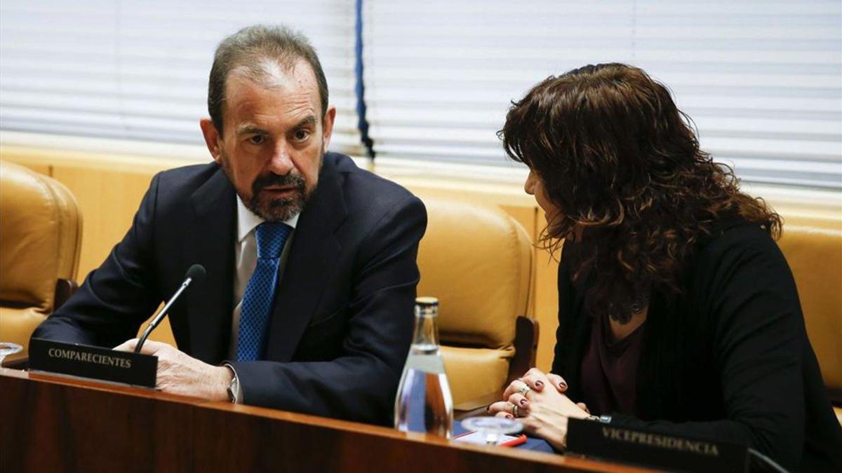 El presidente del Getafe, Ángel Torres, fue el encargado de anunciar su contratación