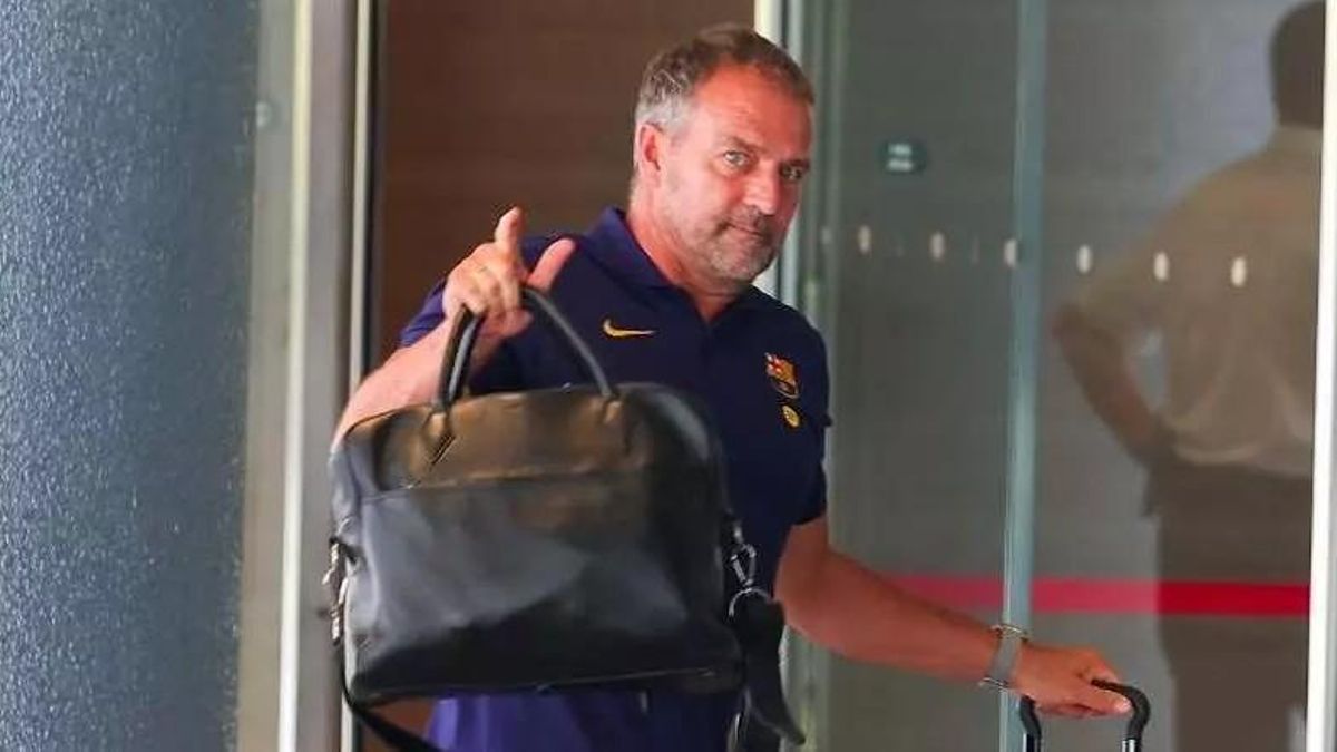 Flick, a su llegada a Kobe (Japón) para iniciar la gira de pretemporada del Barça en Asia.