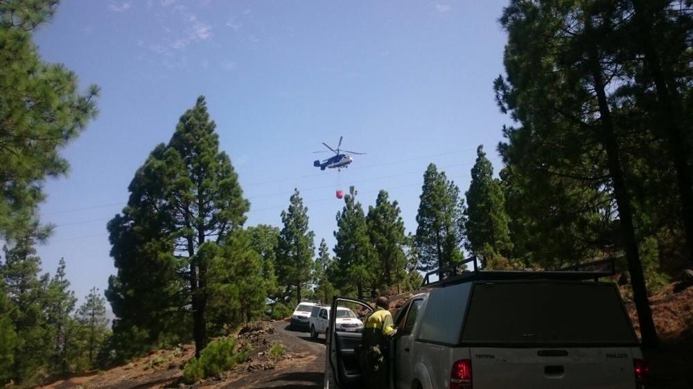 Incendio forestal en la zona de Montaña de Jedey, en La Palma