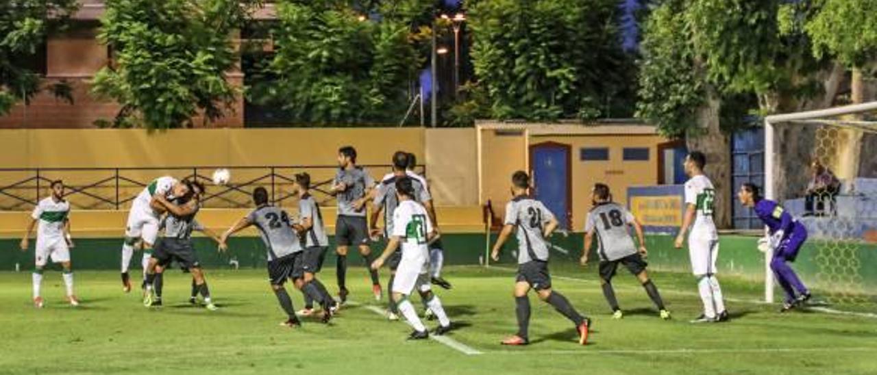 El Plan Director de Deportes prevé un campo de fútbol que «jubile» Los Arcos