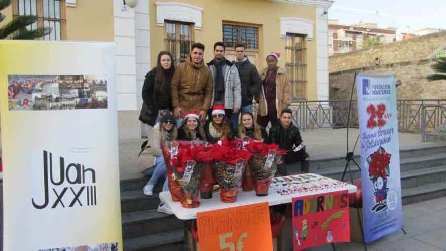 El colegio Juan XXIII y Novaterra hacen florecer la Navidad en Burjassot