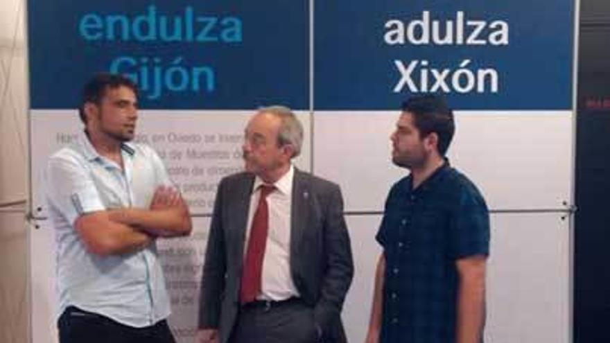 Iván Álvarez, Wenceslao López y Rubén Rosón, ayer, en la Feria.