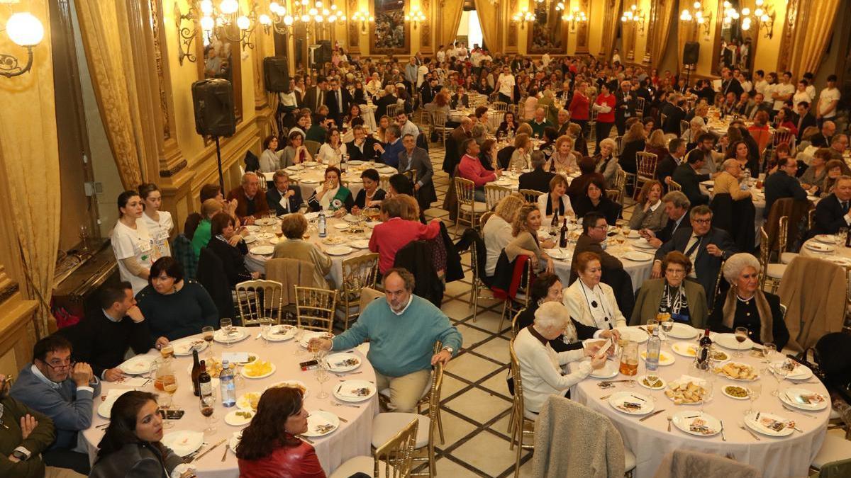 Almuerzo solidario de la Fundación Bangassou en el salón Liceo del Real Círculo de la Amistad, en una edición anterior.