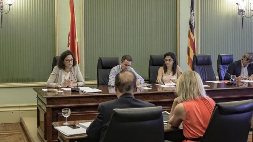 La consellera Catalina Cladera, el pasado 26 de julio en el Parlament.