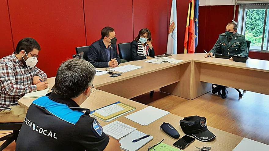 Reunión de la Xunta Local de Seguridade de Cuntis.   | // FDV