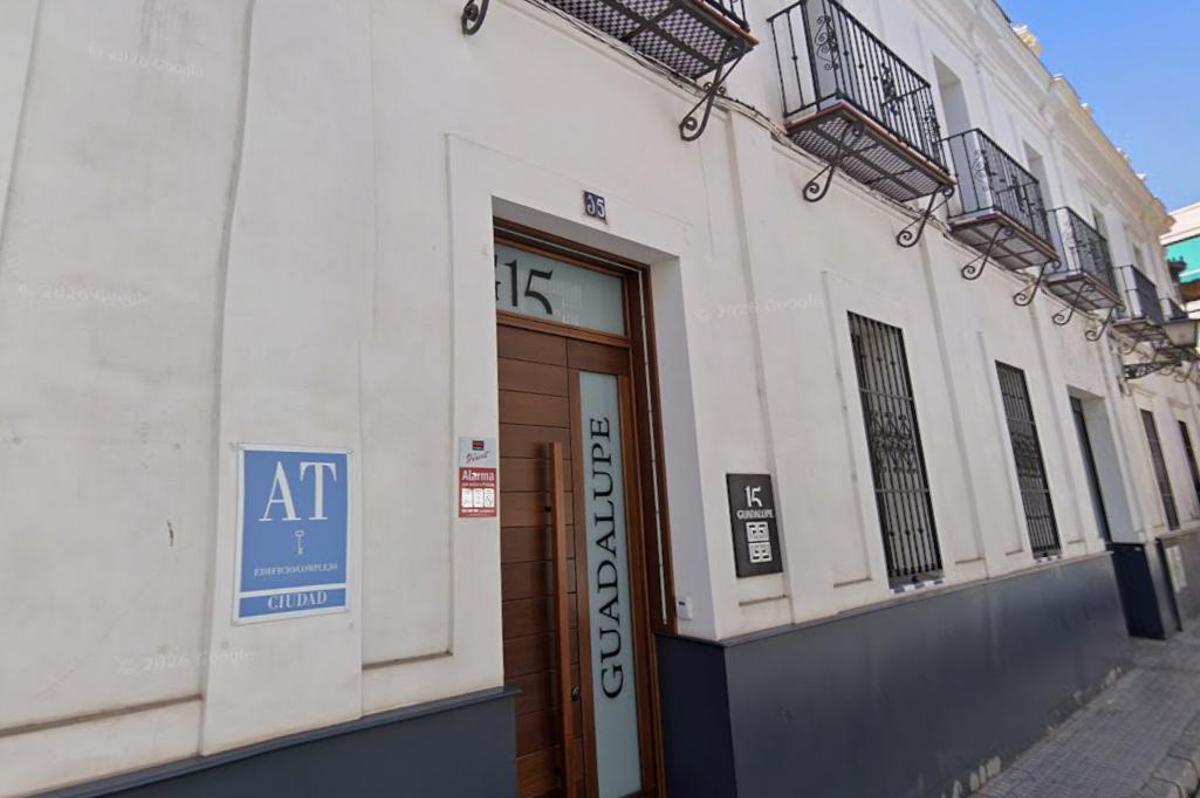 Apartamentos turísticos en la calle Guadalupe, en el casco histórico de Sevilla.