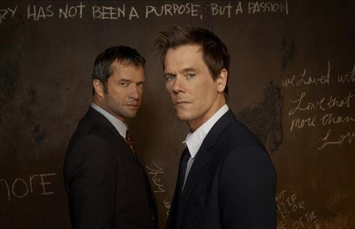 James Purefoy (esquerra) i Kevin Bacon, a ’The following’. James Purefoy (esquerra) i Kevin Bacon, a ’The following’.