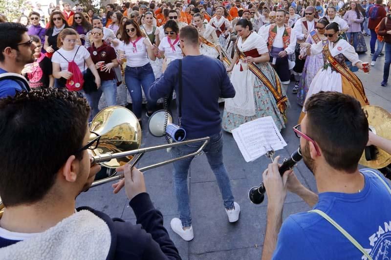 La Diputació de València recibe a las comisiones falleras