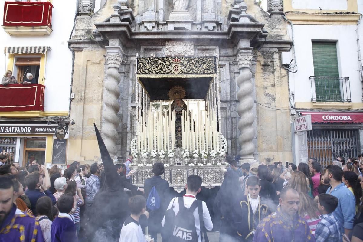 FOTOGALERÍA / La jornada de Viernes Santo