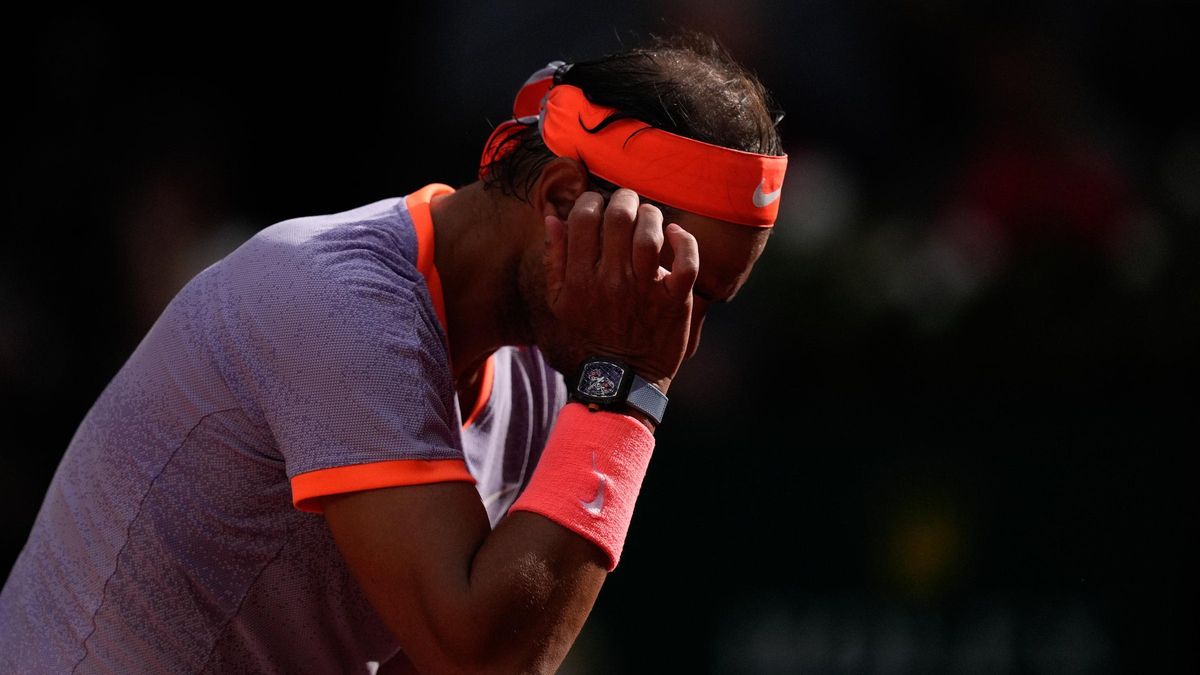 Rafael Nadal, durante el partido ante Cachín en el Mutua Madrid Open.