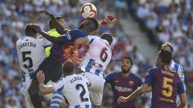 Las mejores imágenes del partido Real Sociedad  1 - FC Barcelona 2, de la Jornada 4 de la liga Santander